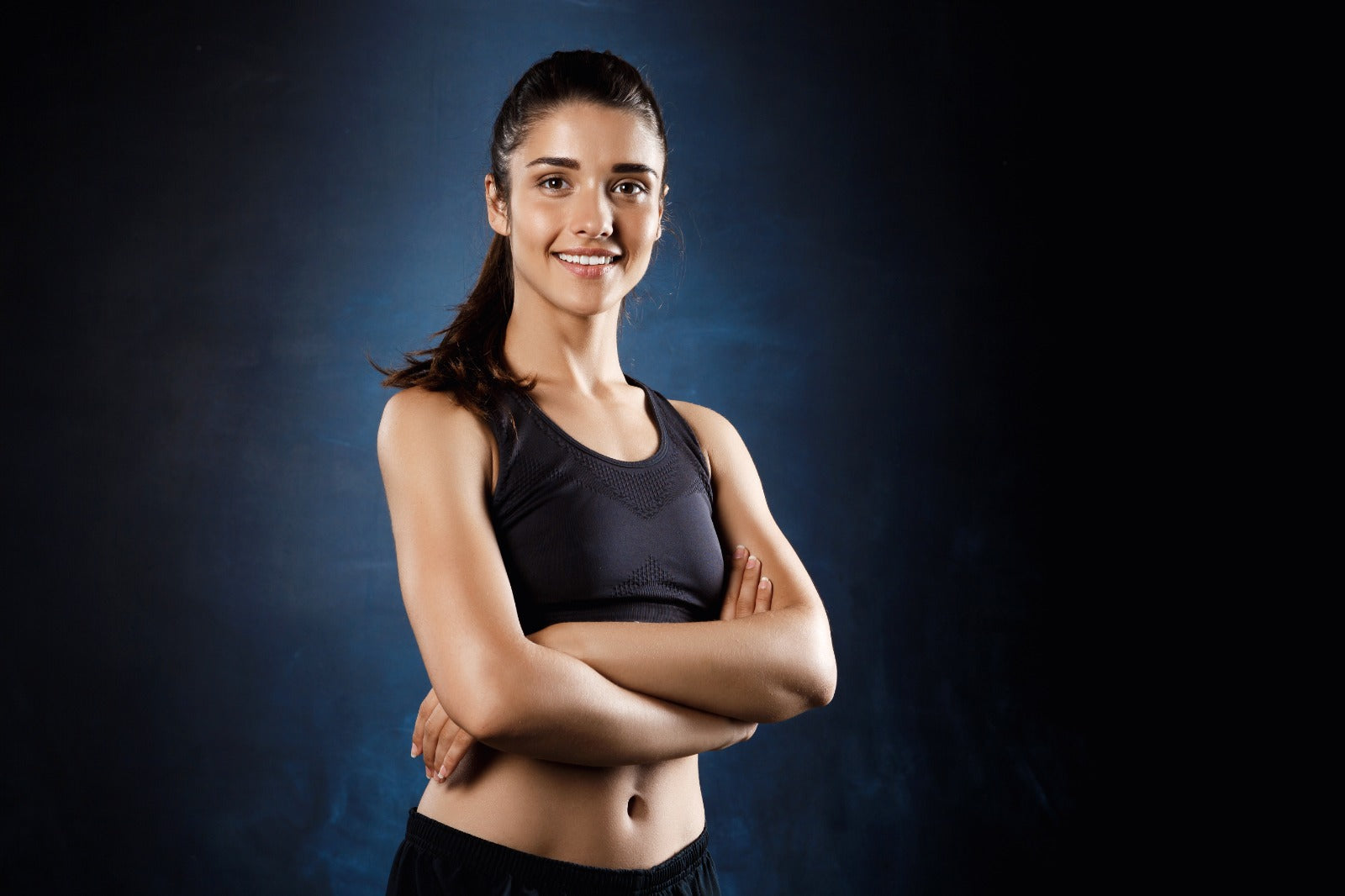a girl wearing gymwear